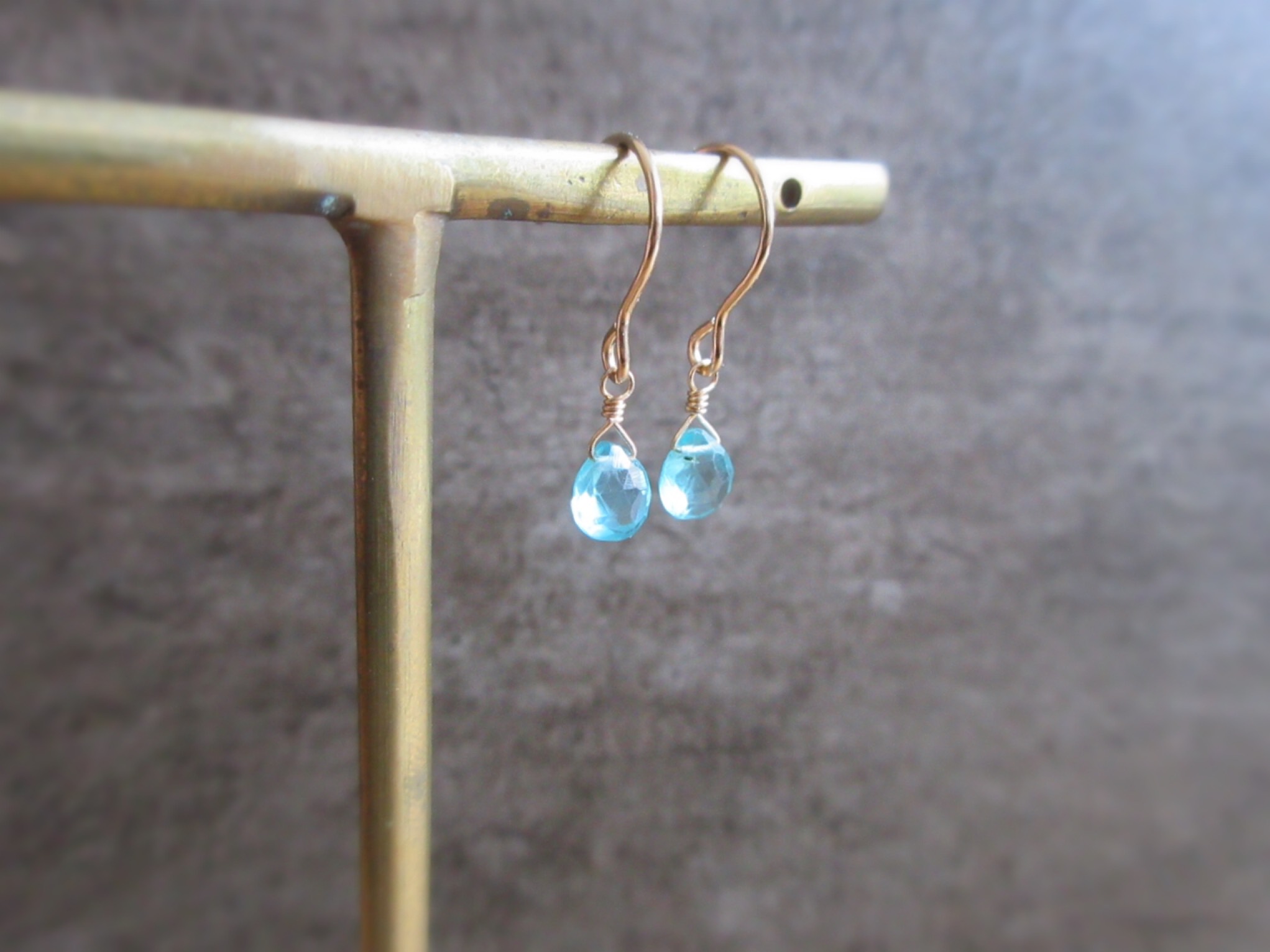 14kgf アパタイトのピアス 14kgf「ブルーアパタイト」ペアシェイプカットピアス ピアス（フック