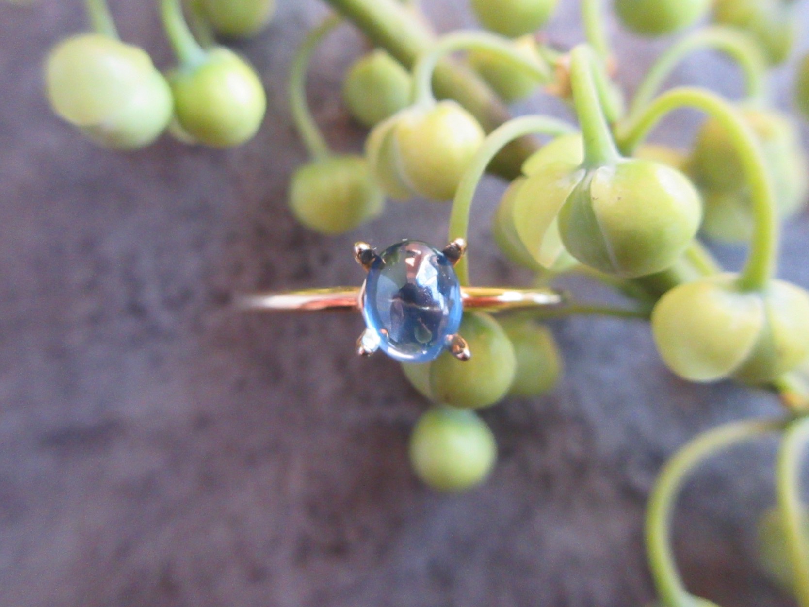 【極上粒】「ブルーサファイア」カボションリング