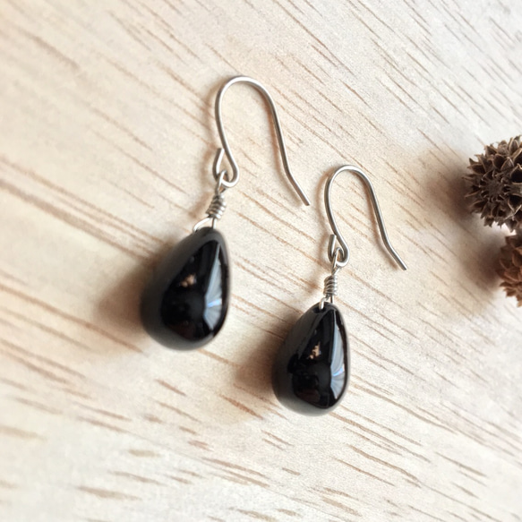 【再販】Black Onyx ドロップ ピアス/チタンフック 4枚目の画像