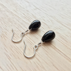 【再販】Black Onyx ドロップ ピアス/チタンフック 5枚目の画像