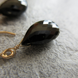 [八月生日石] 美麗的“黑色尖晶石”吊墜耳環/耳環 第9張的照片