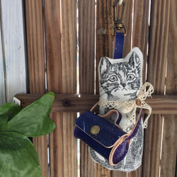 愛旅行的貓零錢包吊飾—星空藍【Chien 革製】 第1張的照片