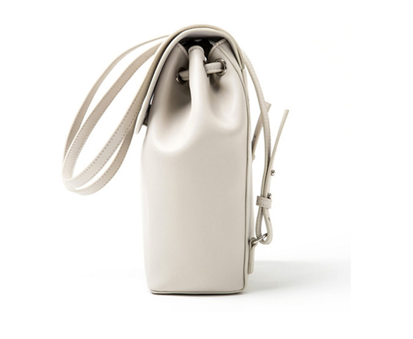 【夏新商品】牛革　レザー バックパック鞄　White M 2枚目の画像