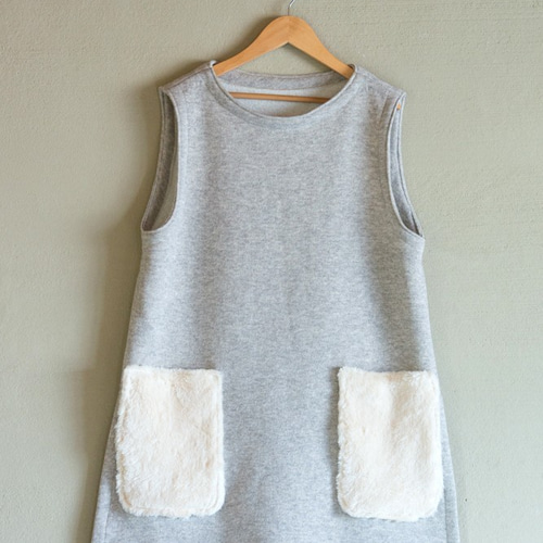 ヤク混裏起毛ニットチュニックベスト／ファーポケット付き