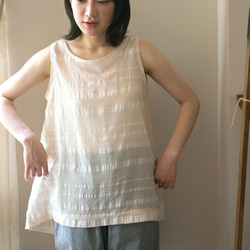 OrganicCotton &amp; Linen Border Back Tuck 無袖襯衫 第2張的照片