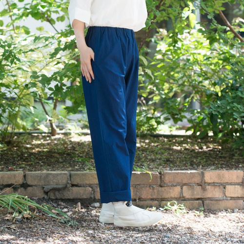 Organic Cotton 藍染ポプリン生地のギャザーパンツ【両脇ポケット付  