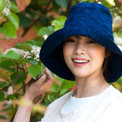 有機棉遮陽帽【靛藍染料/植物編織圖案】 第4張的照片