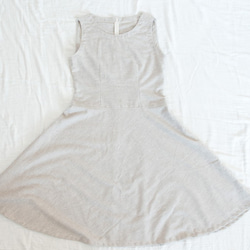 有機棉法蘭絨布料低腰喇叭連身裙 第11張的照片