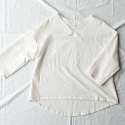 有機棉V領絲縐面料寬鬆套頭衫 第8張的照片
