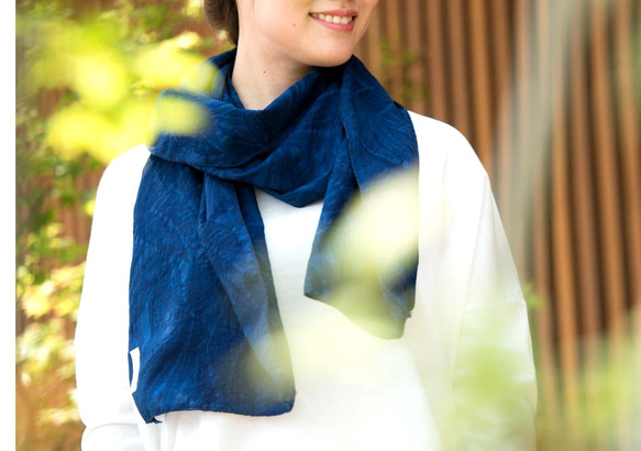 有機棉靛藍夏季圍巾【植物編織圖案】 第2張的照片