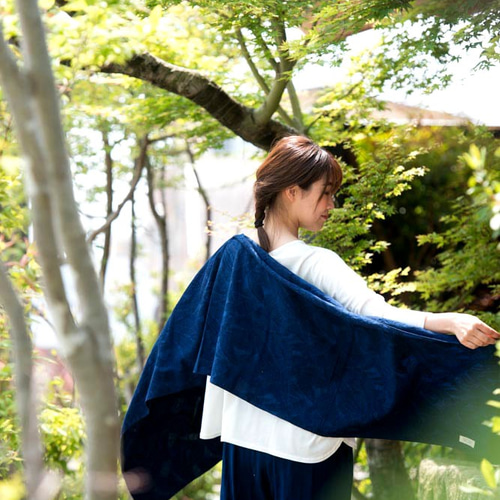 購入者様お決まりです　インドコットン　藍染めのマフラー　ストール Organic Cotton 藍染 ストール【ボタニカル織り柄】 マフラー