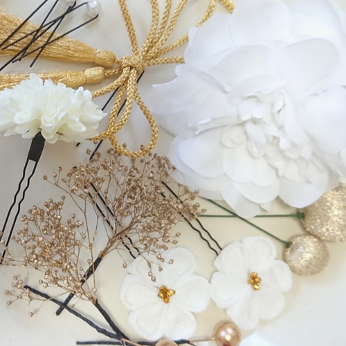 ホワイト　和装髪飾り　白無垢髪飾り　成人式髪飾り　結婚式髪飾り　花嫁髪飾り ホワイト 和装髪飾り 白無垢髪飾り 成人式髪飾り 結婚式髪飾り