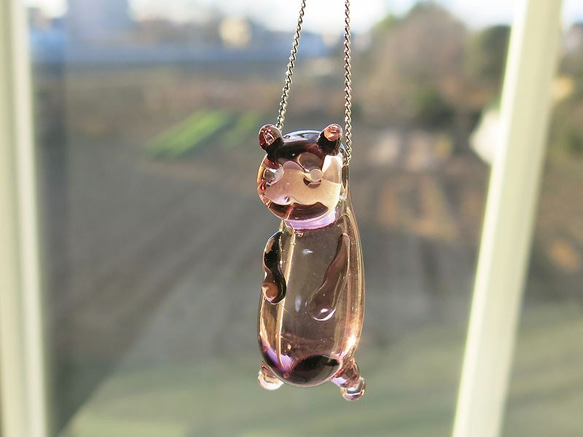 猫背玉ペンダント 1枚目の画像