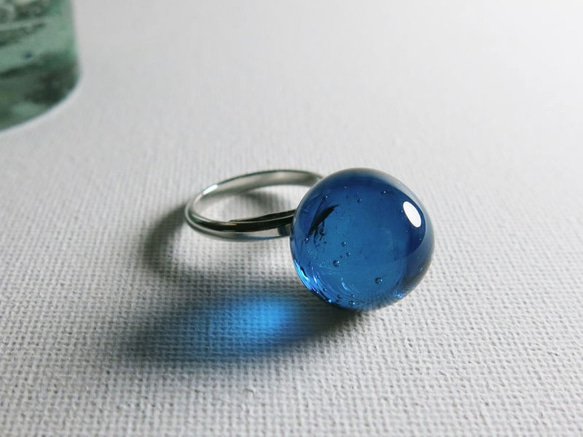 硝子玉リング（深海珠） 1枚目の画像