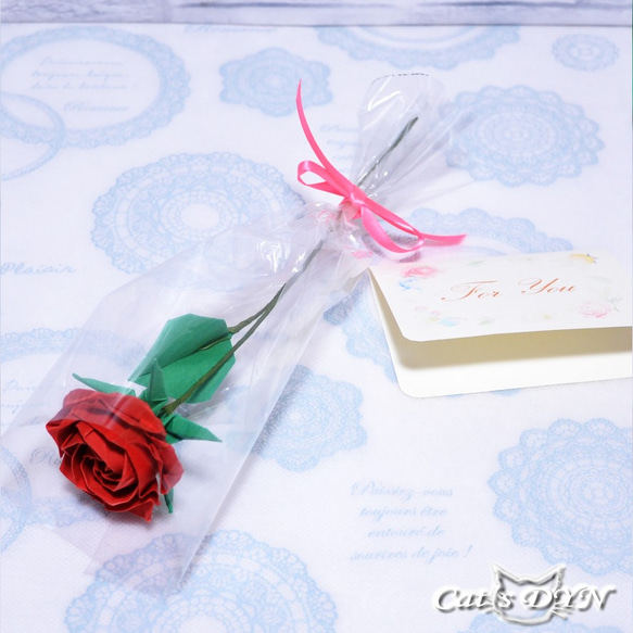 赤色い薔薇の花一輪 （折り紙の薔薇の花） アートフラワー Cat's