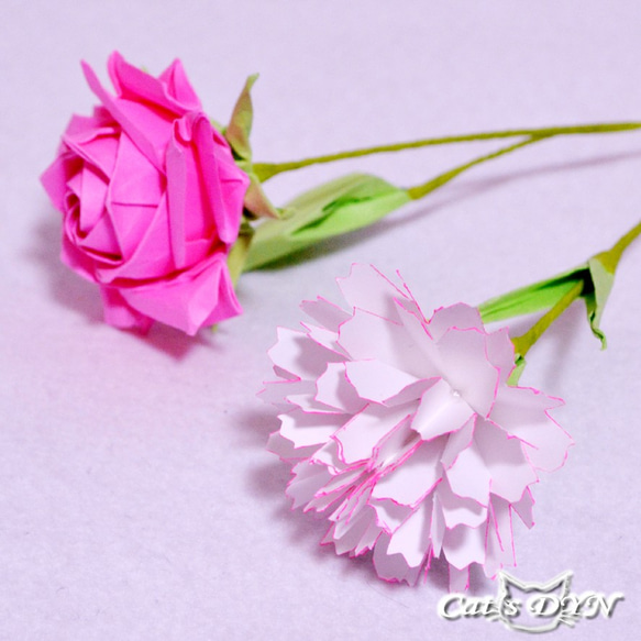 ホワイトのカーネーションと薔薇の花（折り紙の薔薇の花） 3枚目の画像
