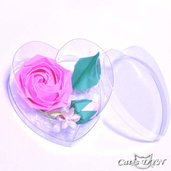 バラの花 薔薇の花 クリスタルボックス(ハート) （折り紙の薔薇の花