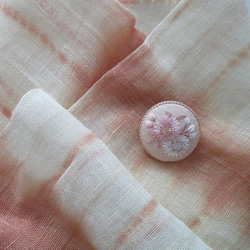 桜のブローチ　絹　日本刺繍 5枚目の画像