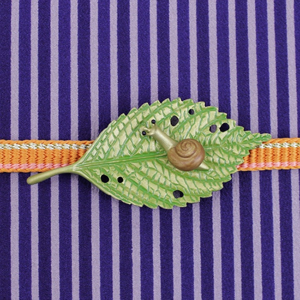 帯留　黄銅製　紫陽花葉に蝸牛／かたつむり・カタツムリ 3枚目の画像