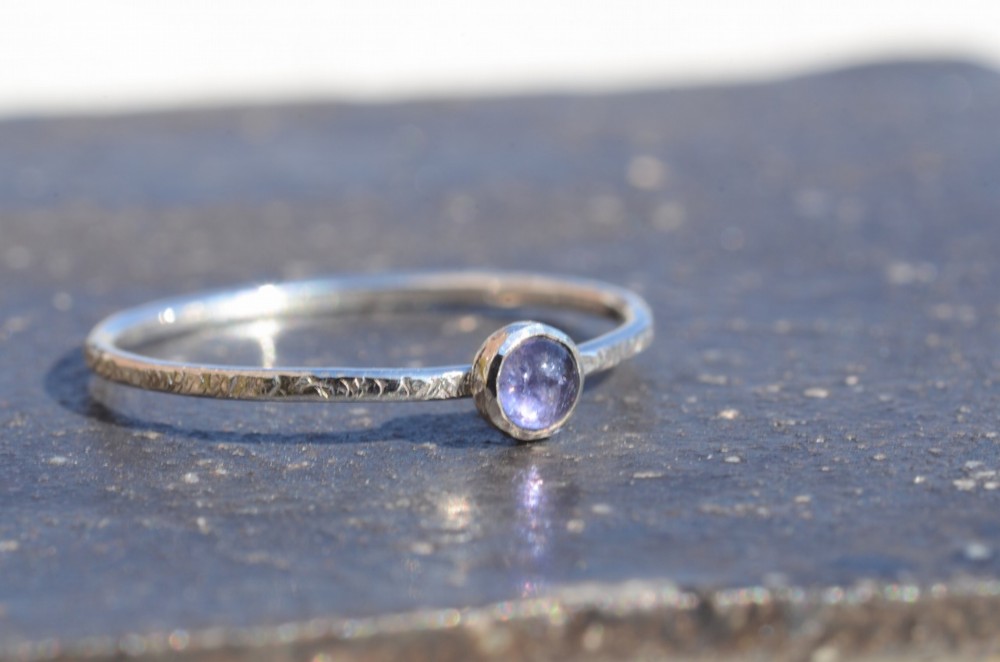 銀色のもっと小さな物語～アイオライト～