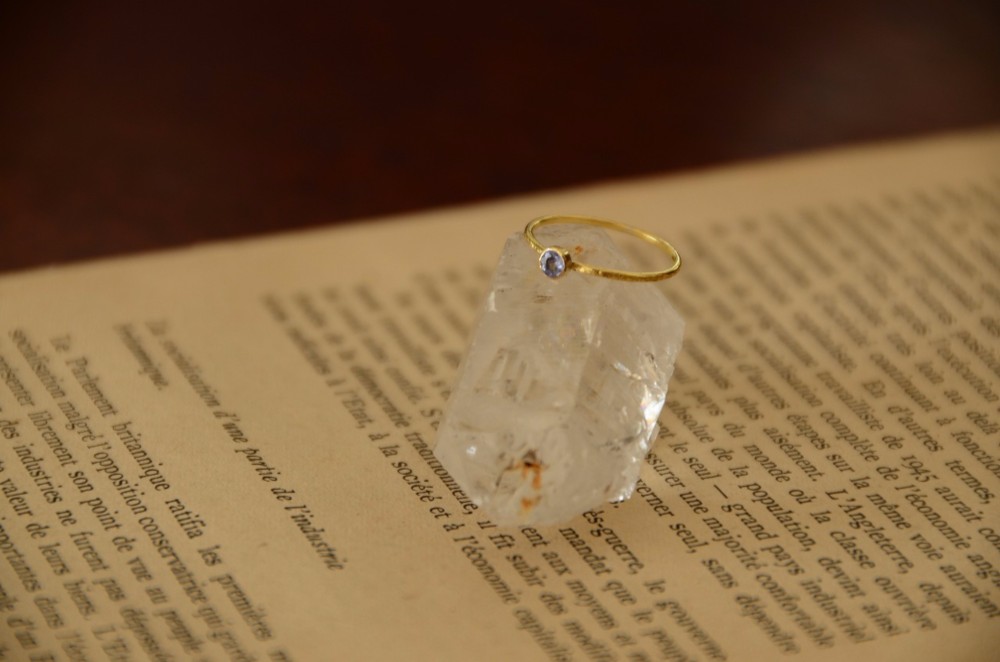 小さく輝く物語～タンザナイト　Ver.2～