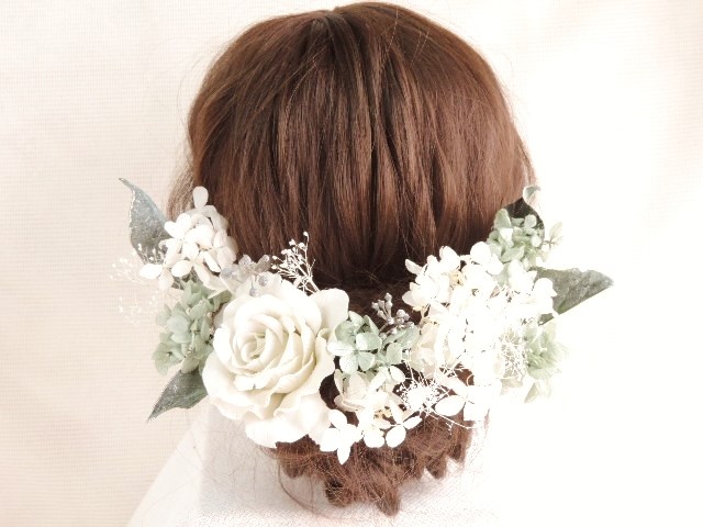 シフォームグリーンのバラのブライダルヘッドドレス