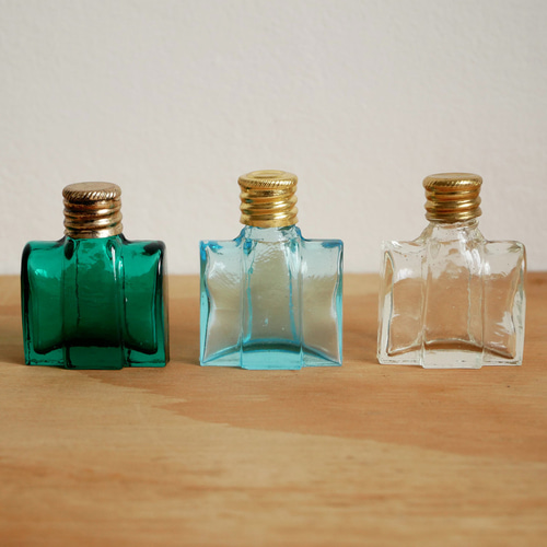 チェコガラスの小さな小瓶4 ラムネ色 ディフューザー・アロマポット