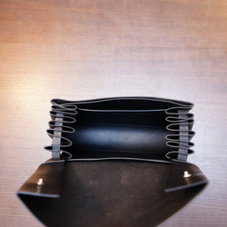 [sale] イタリアンレザー　アコーディオンバッグ　牛革　ショルダーバッグ　サコッシュ　黒　ヌメ革 7枚目の画像