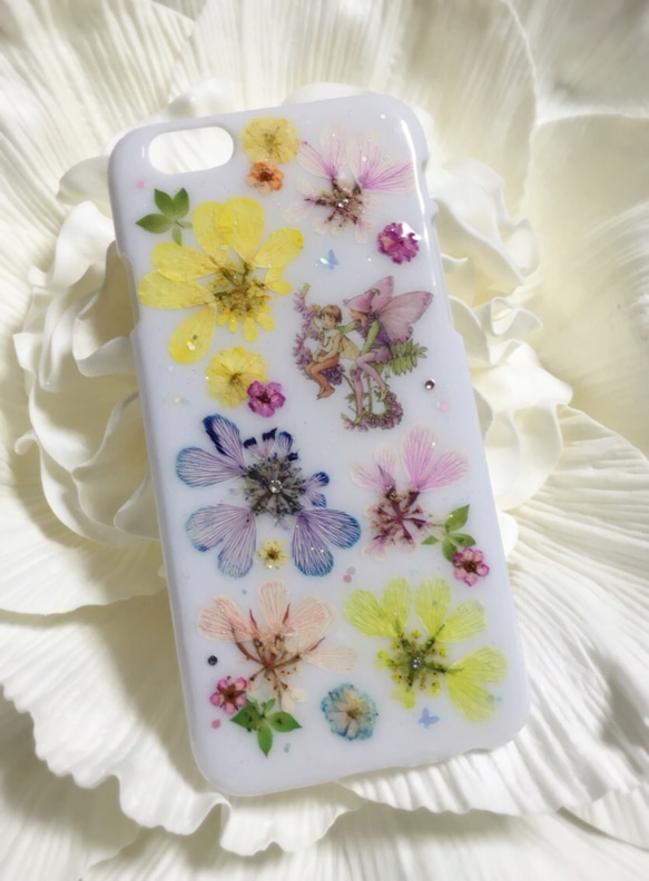 ハートのお花と妖精さんのiPhoneケース 3枚目の画像