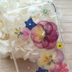 お花いっぱいピンクスミレのiPhone7/iPhone8ケース⑱ 2枚目の画像
