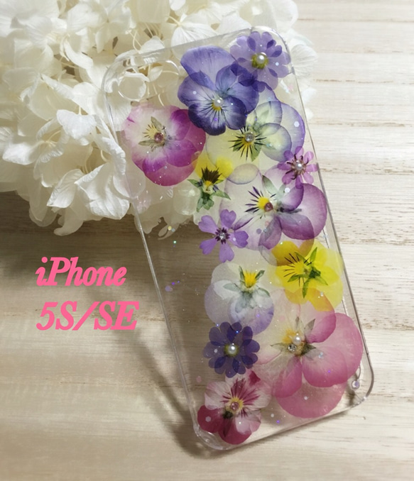 【受注制作】お花いっぱいビオラのiphone5s/SEケース㉘ 1枚目の画像