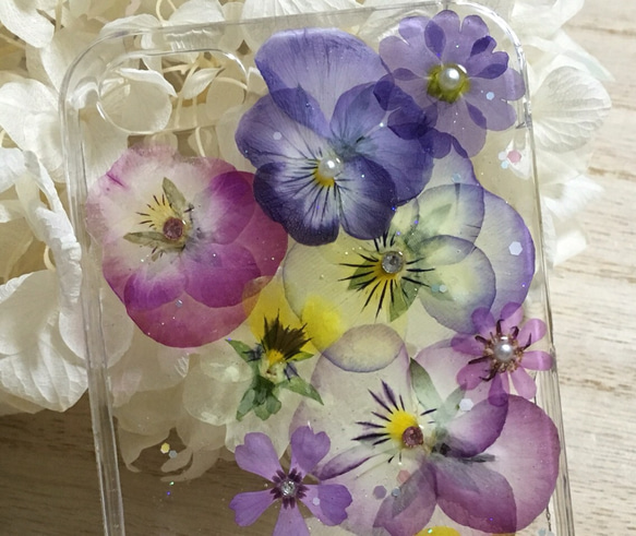 【受注制作】お花いっぱいビオラのiphone5s/SEケース㉘ 2枚目の画像