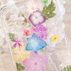 iPhone11pro max＊お花いっぱいカラフルアジサイ押し花ケース⑪ 2枚目の画像