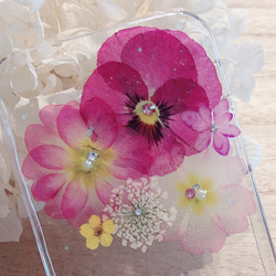 iPhone5S/SEピンクジュリアン＊お花いっぱい押し花ケース㊲ 2枚目の画像