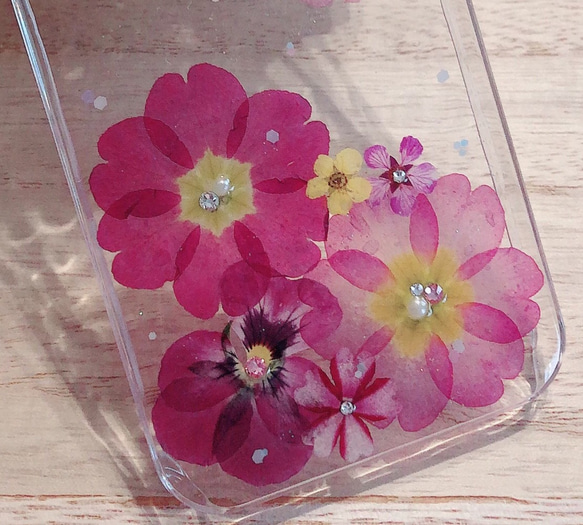 iPhone5S/SEピンクジュリアン＊お花いっぱい押し花ケース㊲ 3枚目の画像