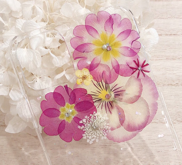 iPhone11proMaxピンクジュリアン＊お花いっぱい押し花ケース㊲ 2枚目の画像
