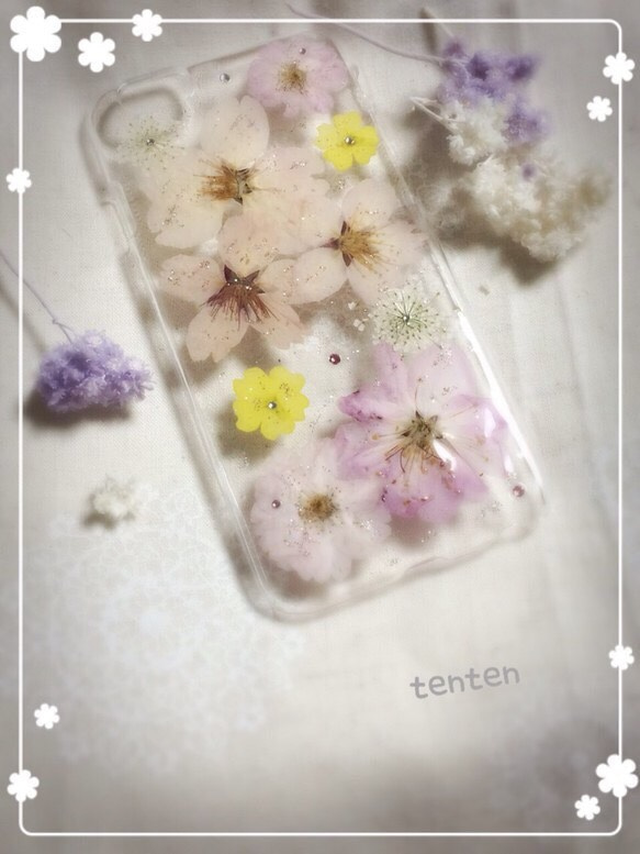 【受注製作】お花いっぱいiPhoneケース 1枚目の画像
