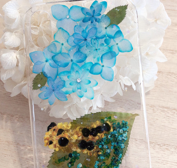 iPhoneXR＊カエルと紫陽花の押し花ケース 3枚目の画像