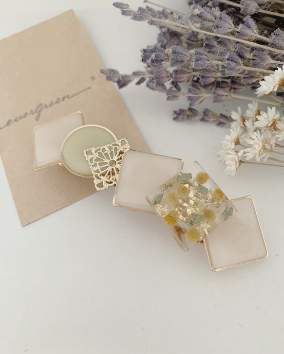 ホワイトイエローミモザレジンバレッタ バレッタ evergreen* 通販  