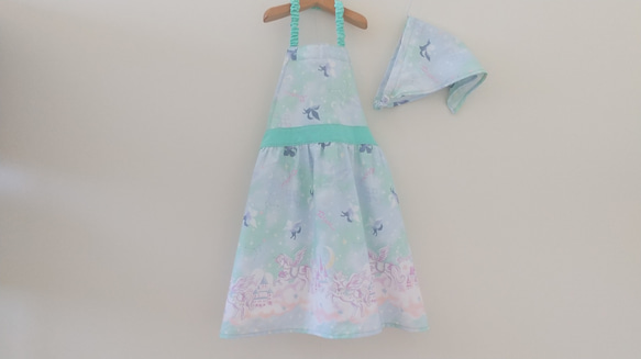 子供用エプロン☆三角巾セット☆ドレスみたいな☆ペガサスと星座【グリーン・ピンク・ブルー】 4枚目の画像