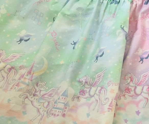 子供用エプロン☆三角巾セット☆ドレスみたいな☆ペガサスと星座【グリーン・ピンク・ブルー】 8枚目の画像