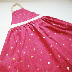 子供用エプロン☆三角巾セット☆ドレスみたいな☆デニム風ミニモチーフ【レッド・ネイビー】 5枚目の画像