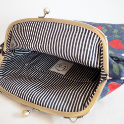 【受注制作】りんごと蝶々　がまぐち2wayショルダーバッグ　 5枚目の画像