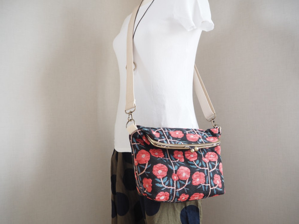 [定制] Pop Flower Gamaguchi 2-Way Shoulder Bag ≪天竺葵紅≫ 第2張的照片