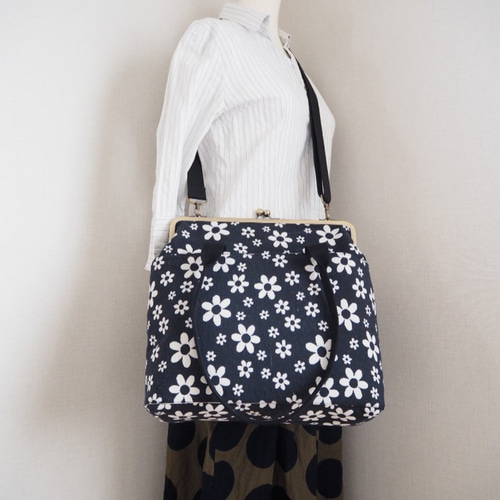 モノトーンフラワーがまぐち3wayリュックサック≪ブラック≫ リュック