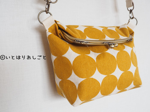 圓形圖案«Mustard»是一款maguchi 2way肩背包 第1張的照片