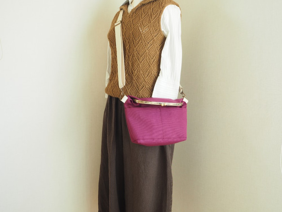 【限定・サンプルセール】帆布がまぐち2wayショルダーバッグ　≪ラズベリーレッド≫ 2枚目の画像