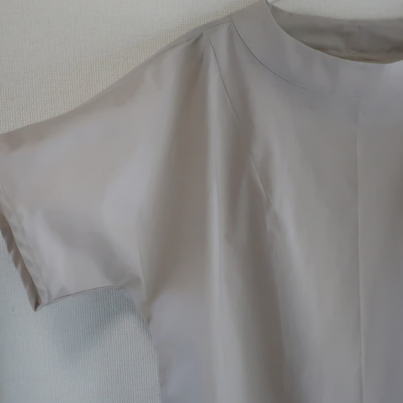 透明棉質高領插肩袖襯衫（自由色/米色） 第4張的照片