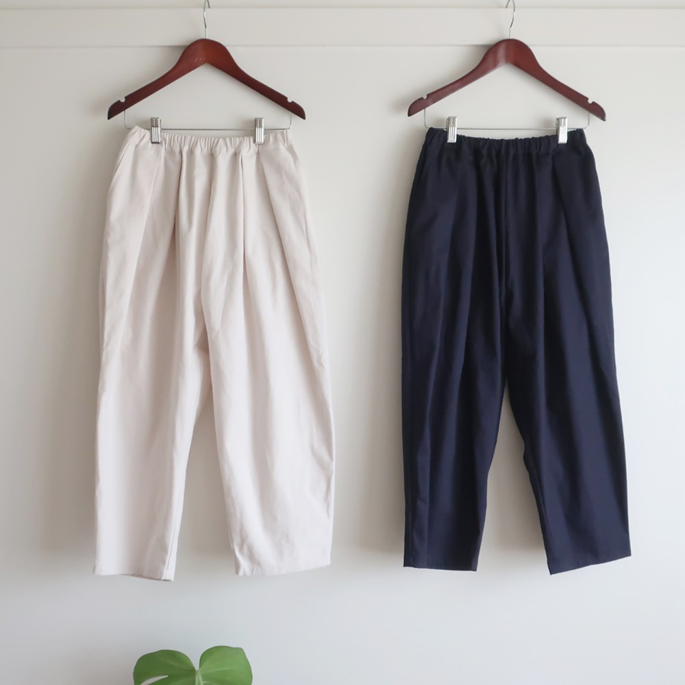 履き心地重視美脚パンツ❣️タックパンツ（コットン／ネイビー）
