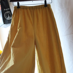 亞麻和棉質喇叭褲（自由/黃色） 第10張的照片
